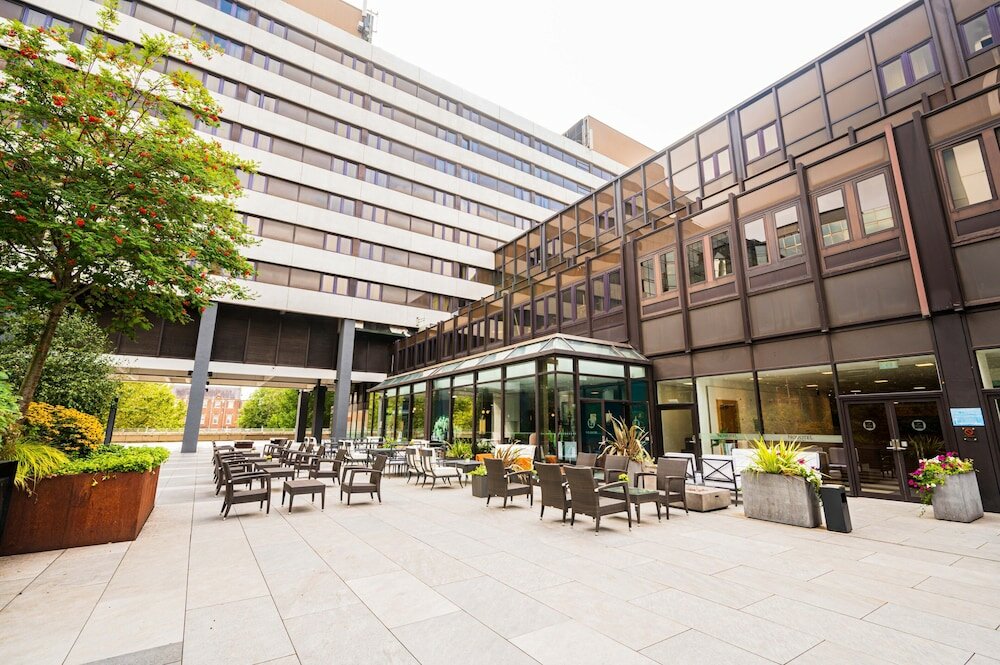 Фото Novotel London West