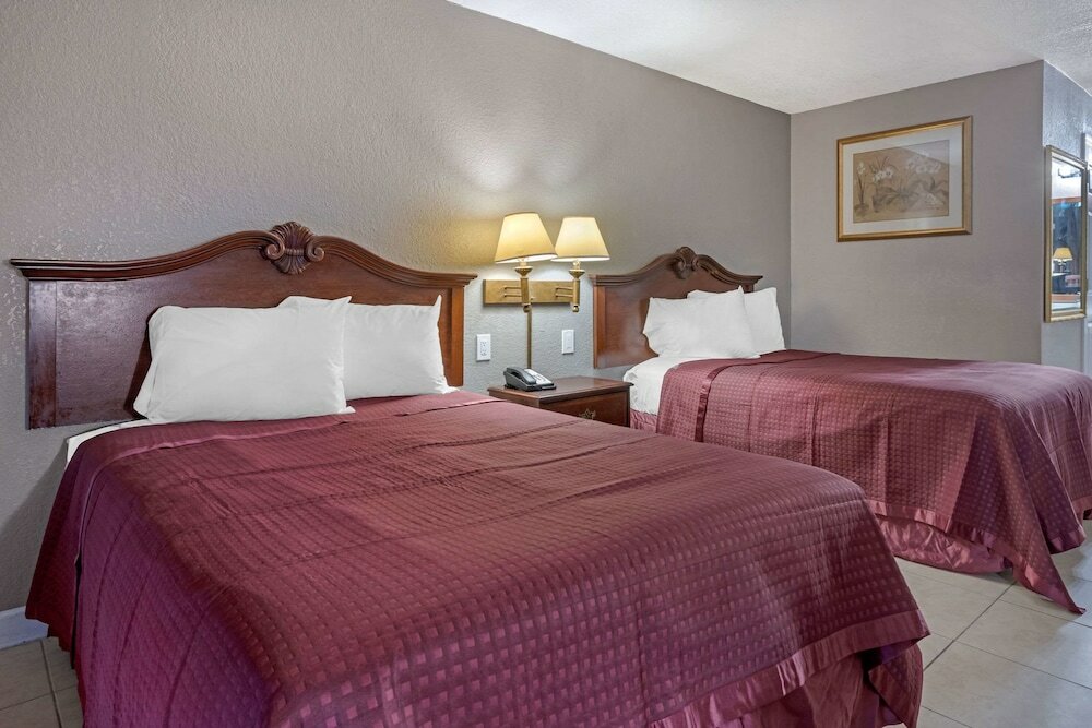 Фото Rodeway Inn