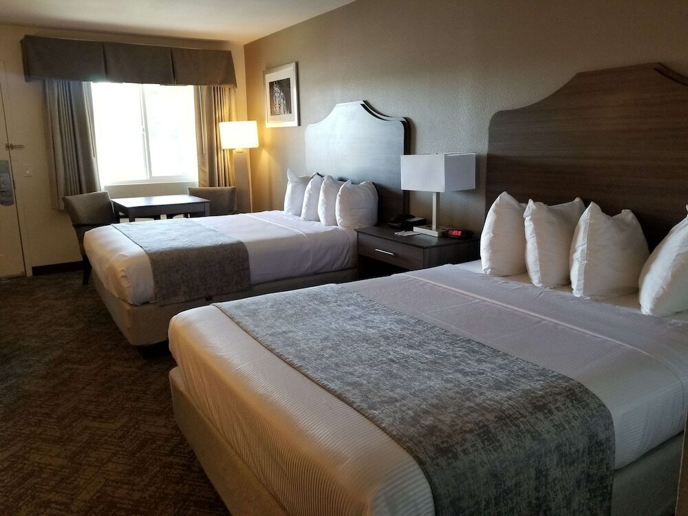 Фото Best Western Santee Lodge