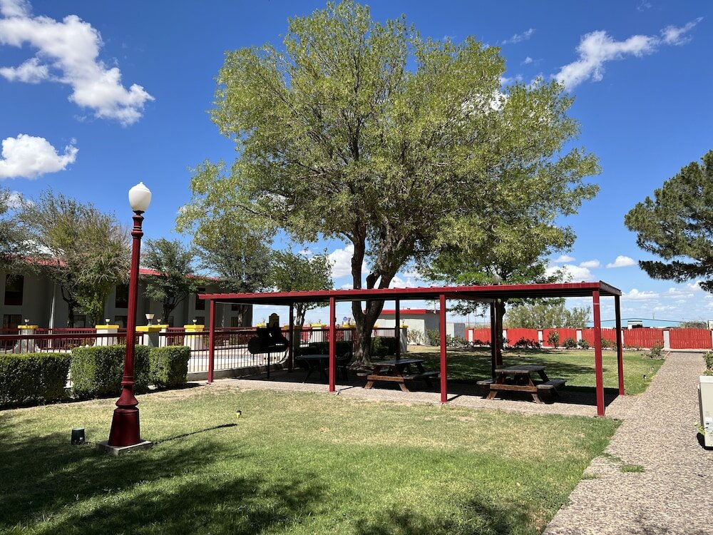 Фото Super 8 by Wyndham Ft Stockton