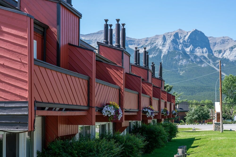Фото Rocky Mountain Ski Lodge