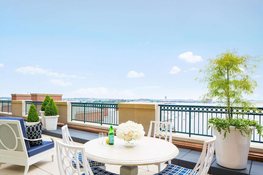 Фото Boston Harbor Hotel