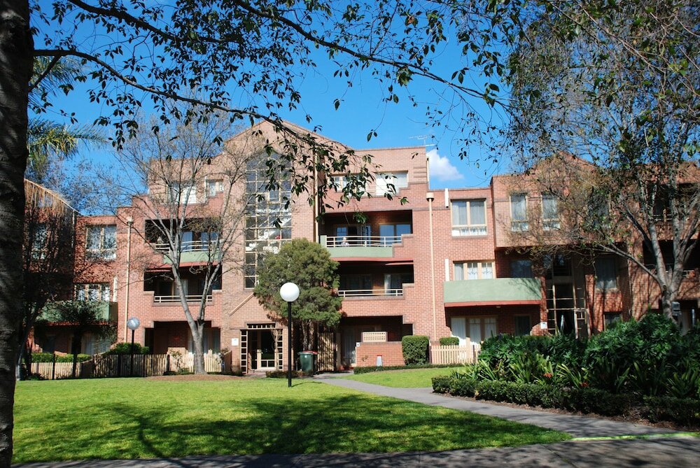 Фото Comfort Apartments Royal Gardens