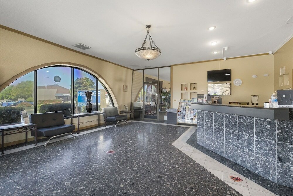 Фото Heritage Inn Express Roseville