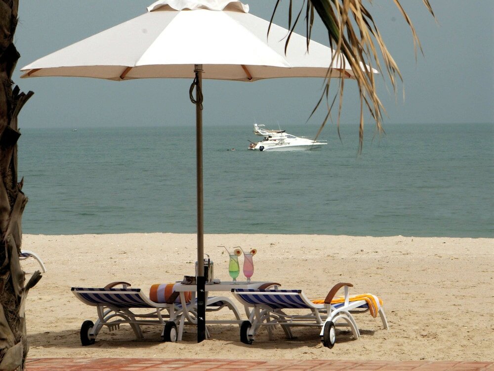 Фото Mövenpick Hotel & Resort Al Bida'a Kuwait