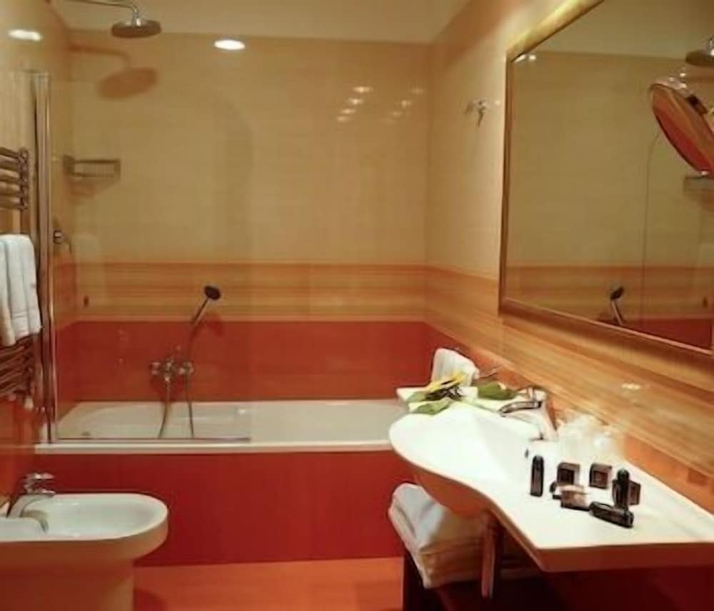 Фото Serena Hotel