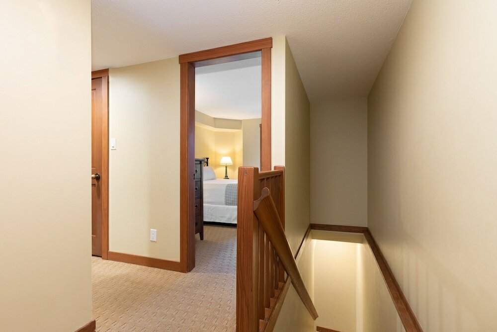 Фото Horstman House by Whistler Premier