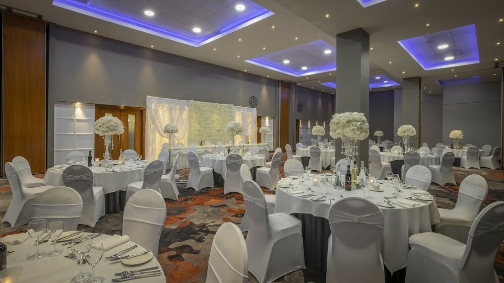 Фото Clayton Hotel Belfast