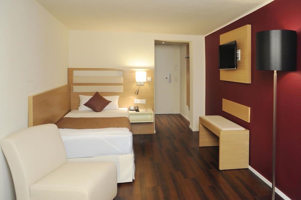 Фото Hotel Goldener Knopf