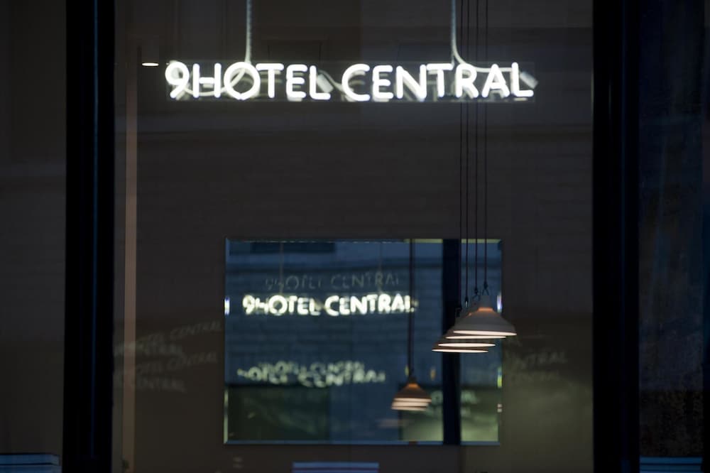 Фото 9Hotel Central