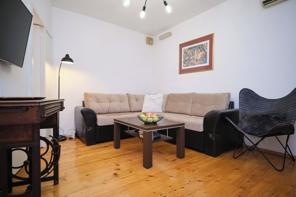 Фото Apartment Galeriana Palace