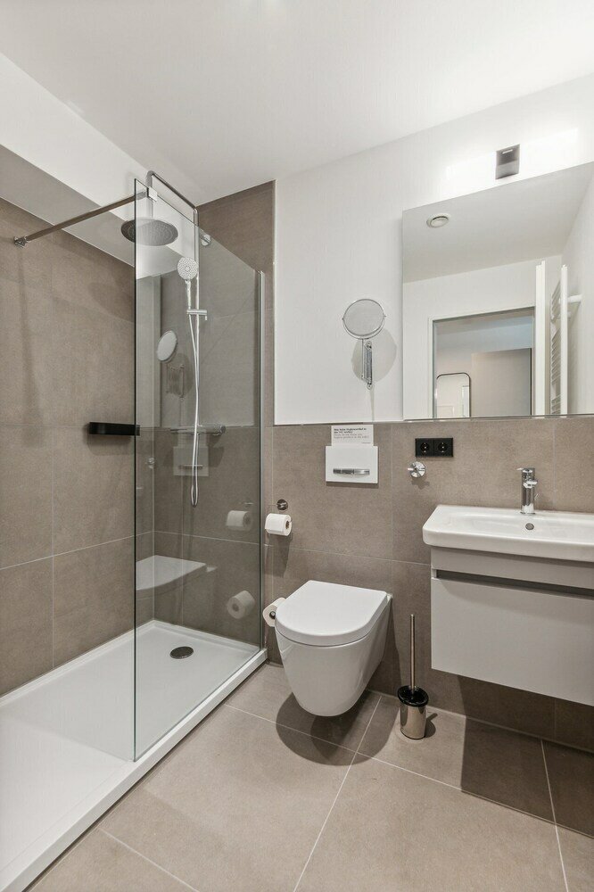 Фото Limehome Oberhausen Paul-Reusch-Str