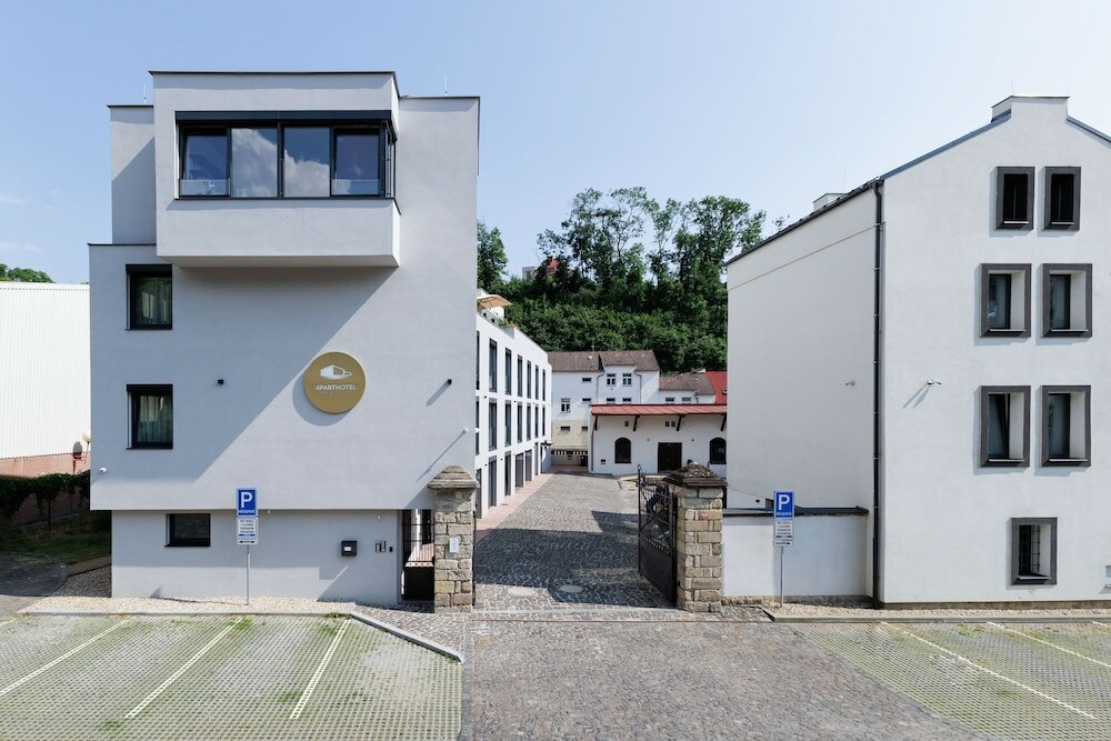 Фото Aparthotel Na Klenici