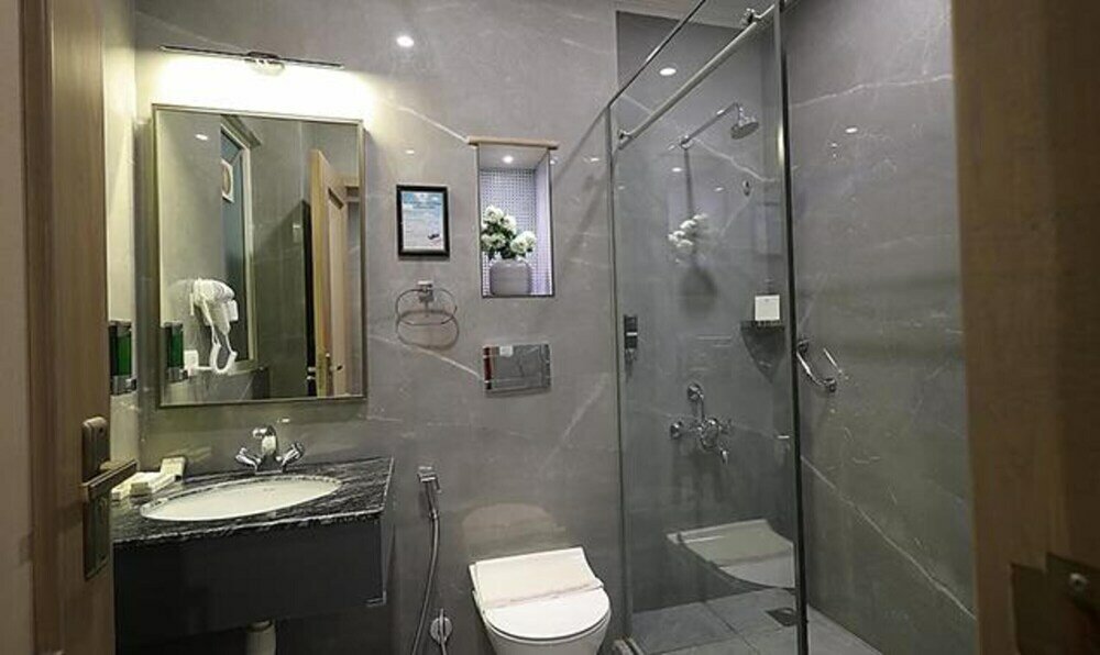 Фото Fabhotel Prime Hampton by Ic'S