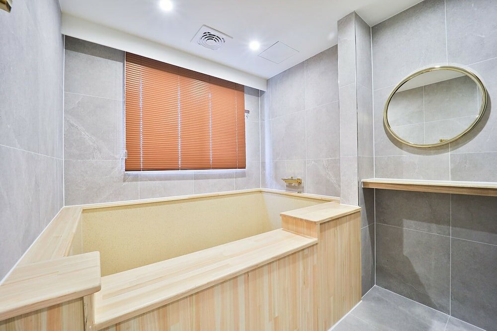 Фото Denbasta Hotel Masan Fishmarket