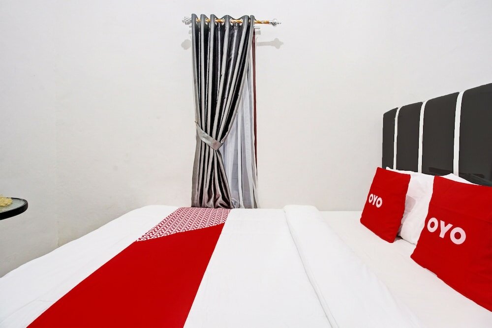 Фото Oyo 92034 Jay Homestay Syariah