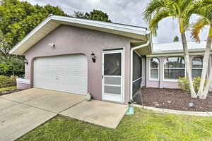 Гостиница Sunny Cape Coral Getaway w Furnished Patio!