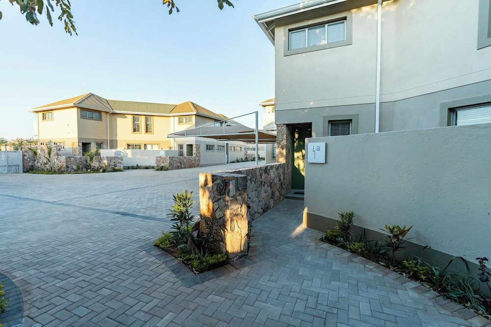 Фото Miombo Mews