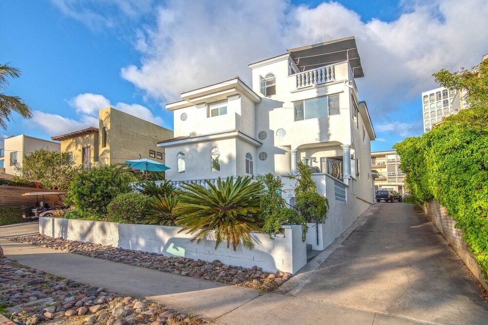 Фото Luxurious 6 Bed House in La Jolla - San Diego