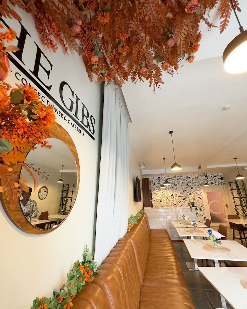 Фото The Gibs Hotel