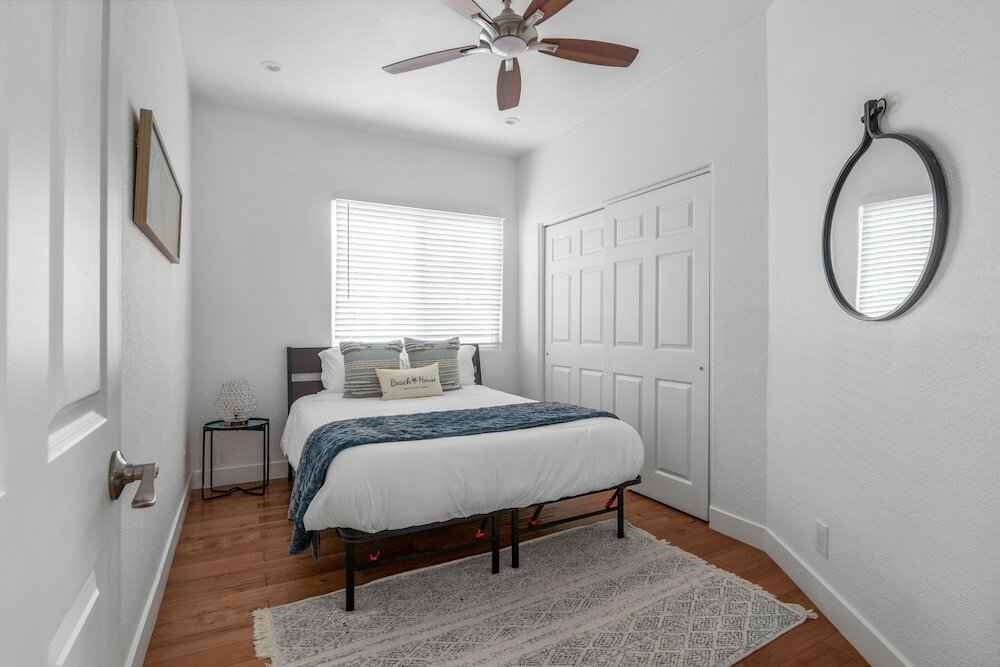 Фото Luxurious 6 Bed House in La Jolla - San Diego