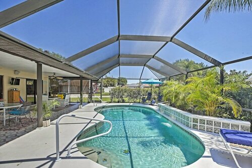 Гостиница Pet-friendly Beach Abode w Pool, Grill & Lanai! в Кейп Корал
