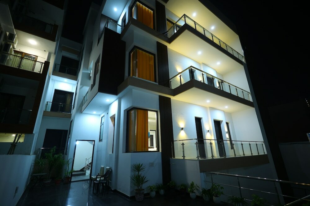 Фото The Ayali Suites & Apartments
