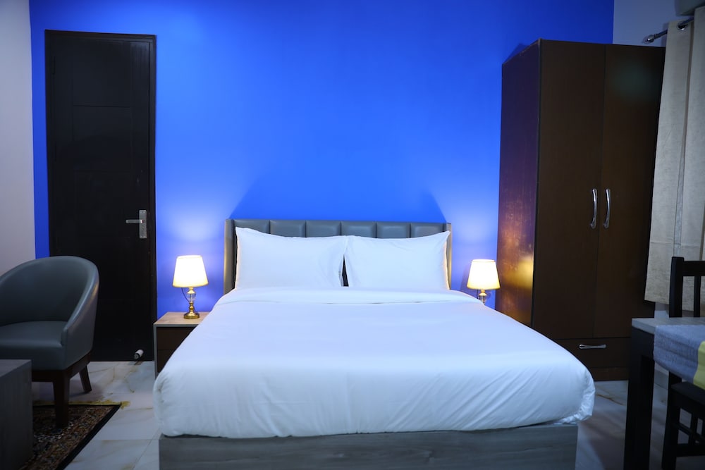 Фото The Ayali Suites & Apartments