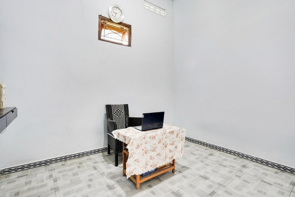 Фото Oyo 91747 Gamping Homestay Syariah