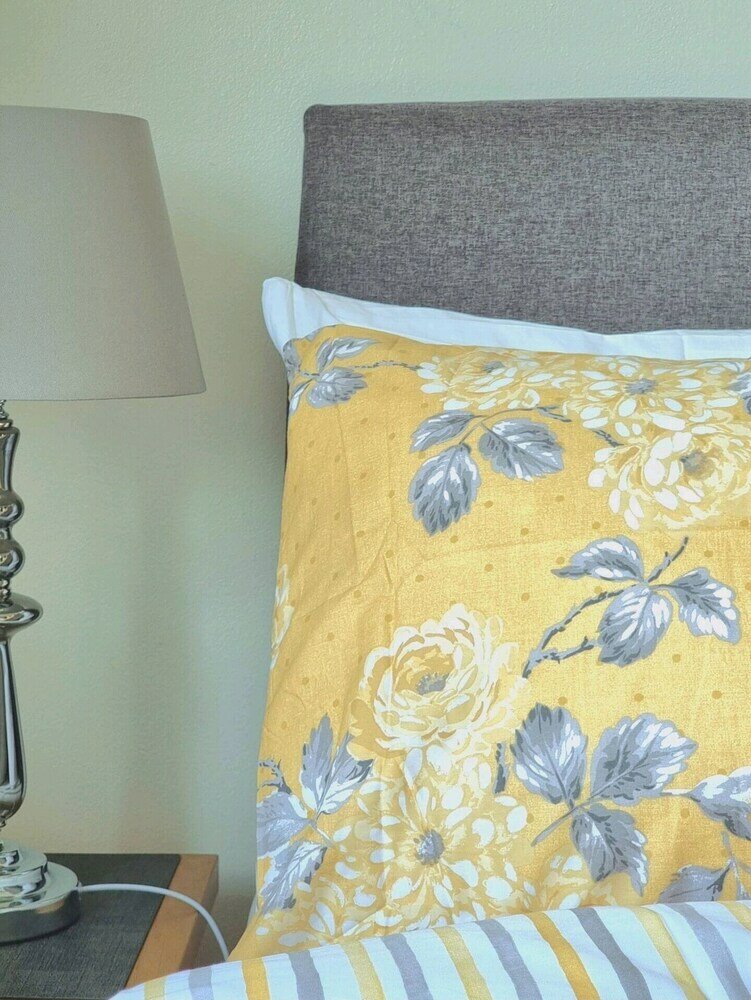 Фото Lovely 2 bed with free parking