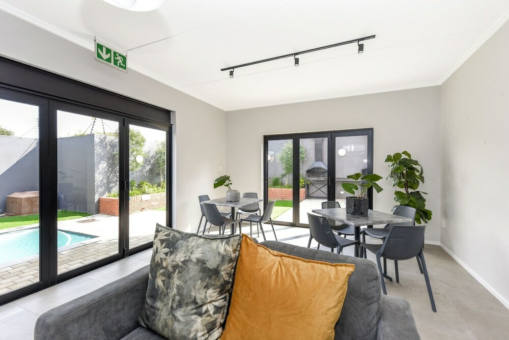 Фото The Bailey 61a