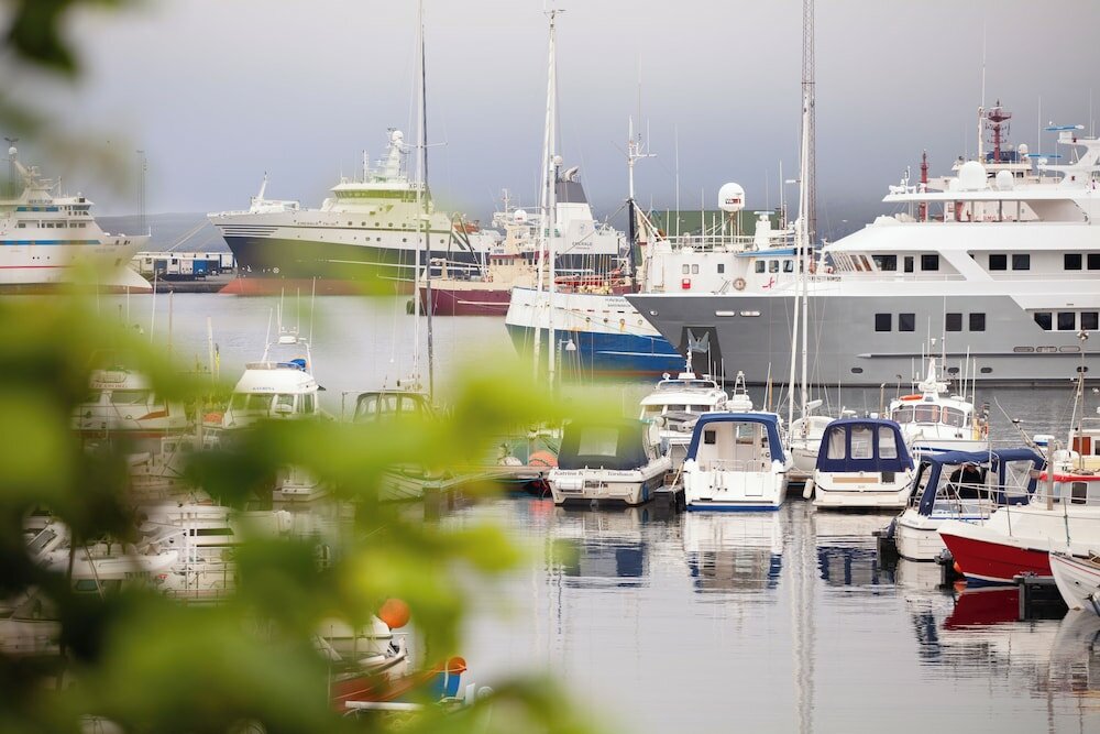 Фото Stunning Marina View - Brand New - City Center