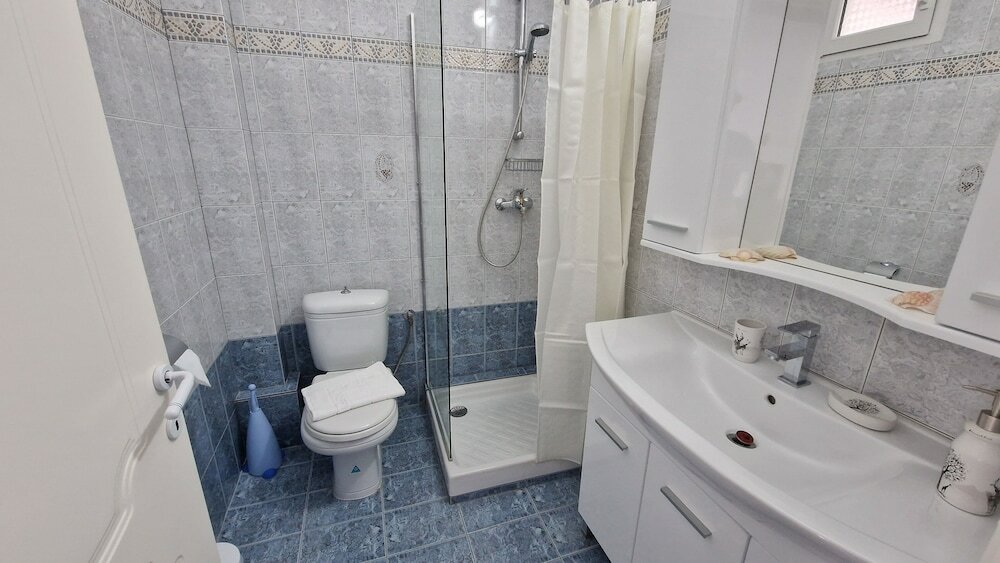 Фото Doukas Aparthotel