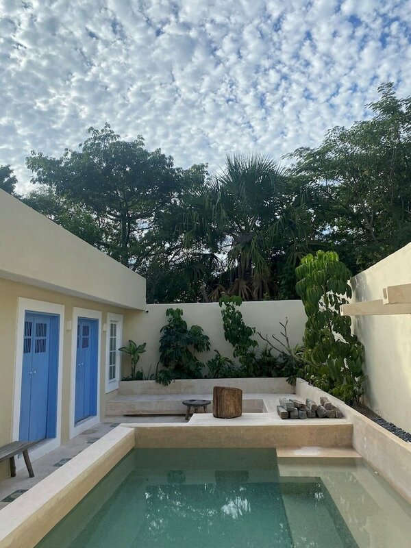 Гостиница Casa Pineas-yucatan Home Rentals в Мериде