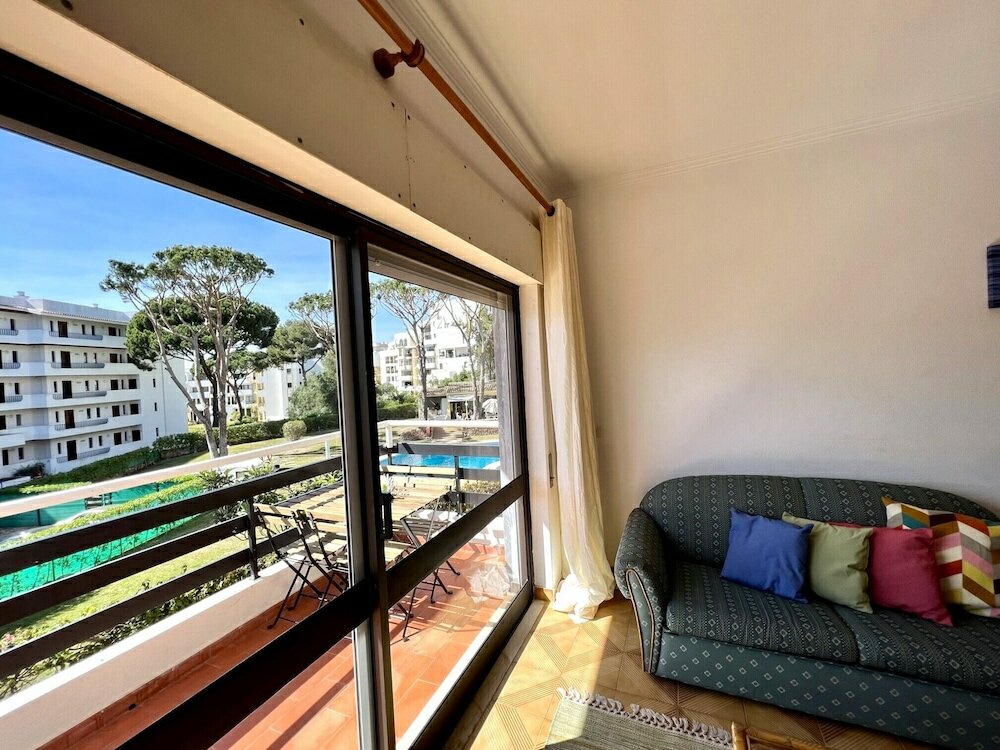 Фото Vilamoura Palm Tree With Pool by Homing