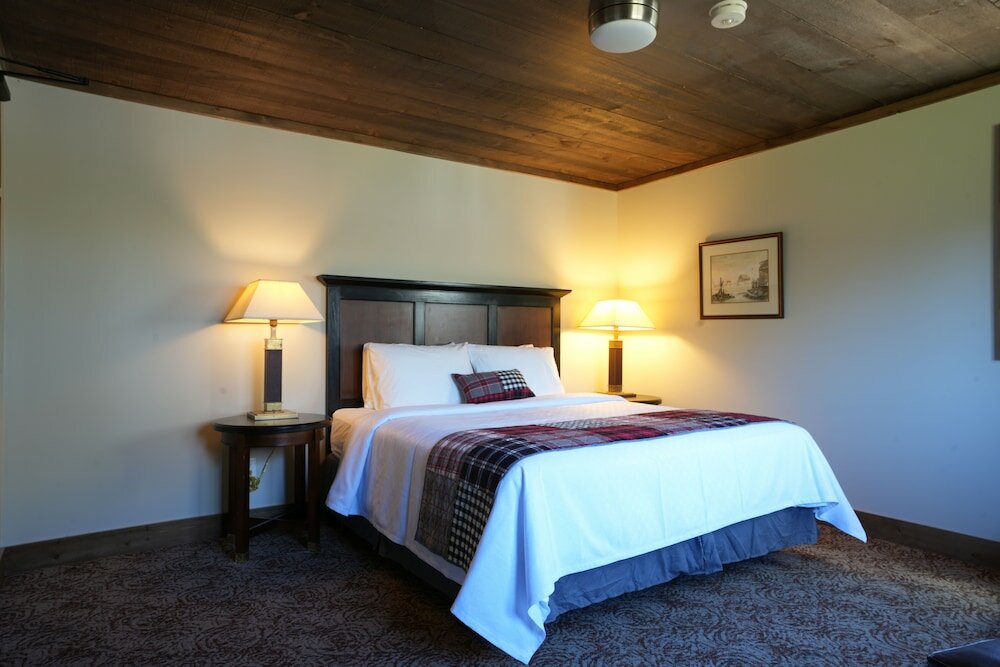 Фото Hollow Valley Resort