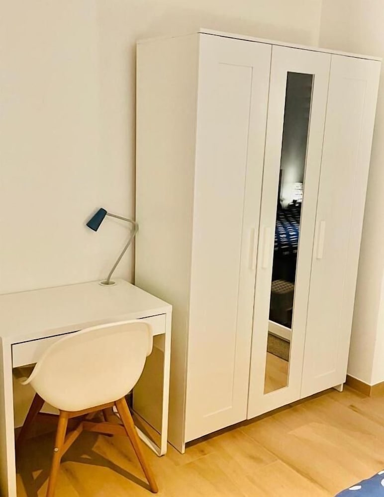 Фото New 1 bedroom in City Center- Terrace