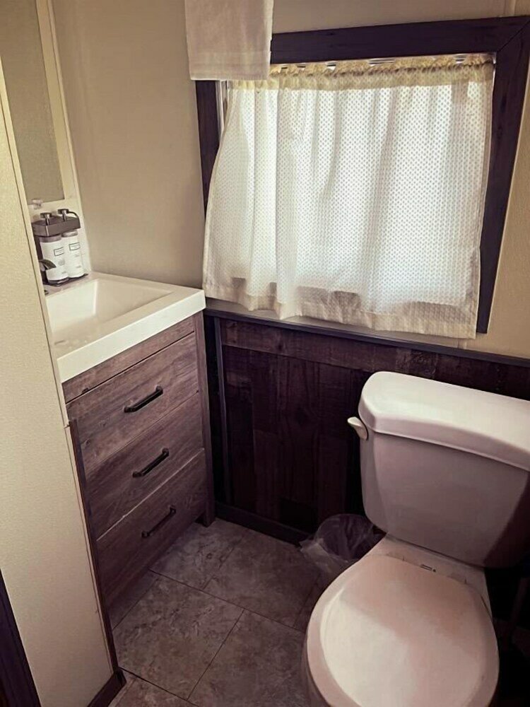 Фото Iron Horse Inn Bed & Breakfast