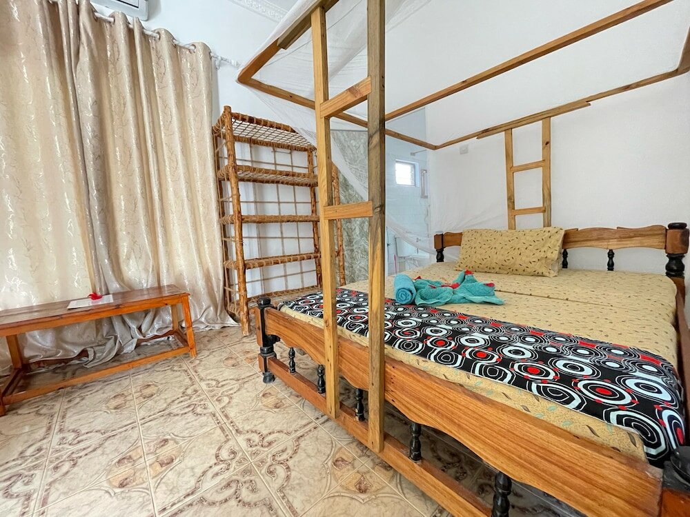 Фото Guest House Kihori Nungwi