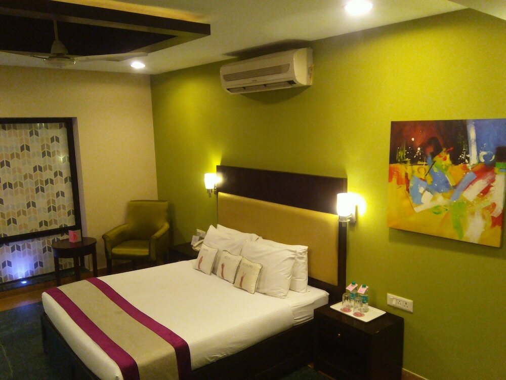 Фото Hotel Saurabh Candy by Peppermint