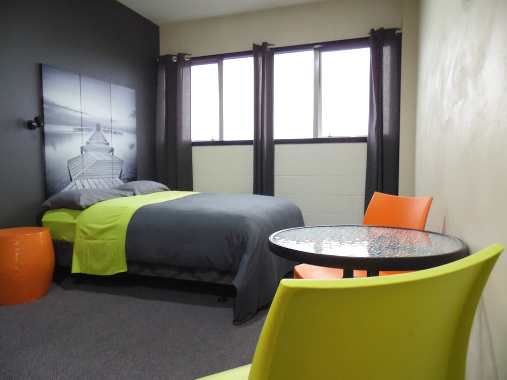 Фото Rock Solid Backpackers 