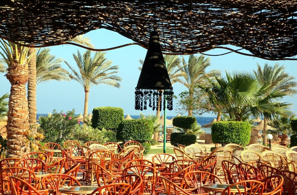 Фото Flamenco Beach and Resort