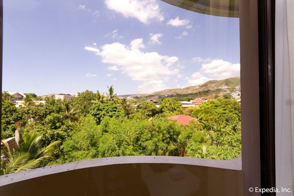 Фото Crown Regency Residences - Cebu