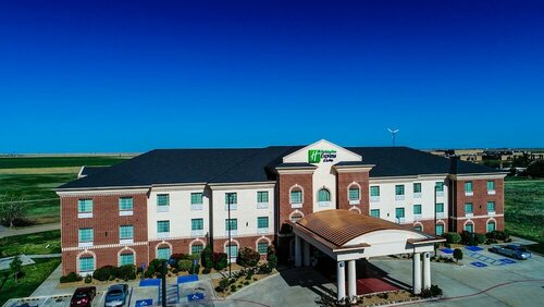 Гостиница Holiday Inn Express & Suites Pampa, an Ihg Hotel