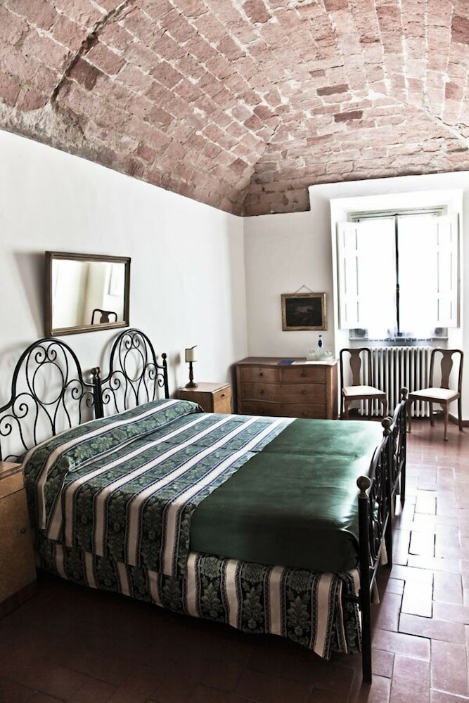 Фото Montelucci Country Resort & Agriturismo di Charme