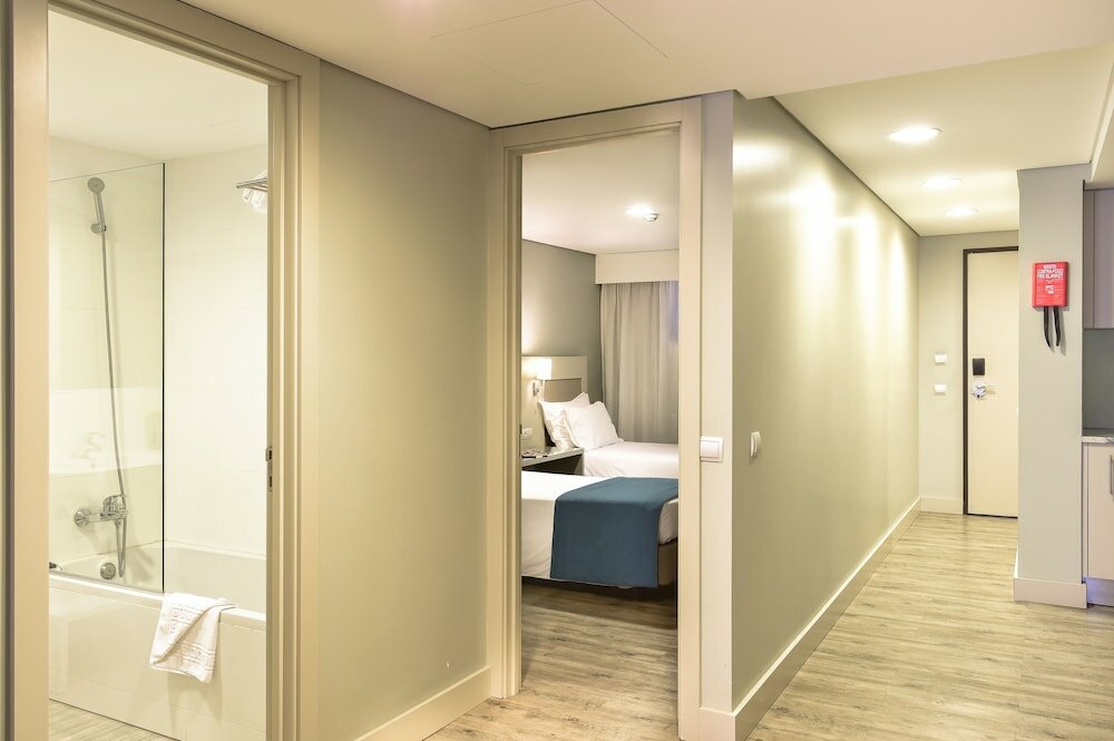 Фото Aqualuz Lagos by The Editory