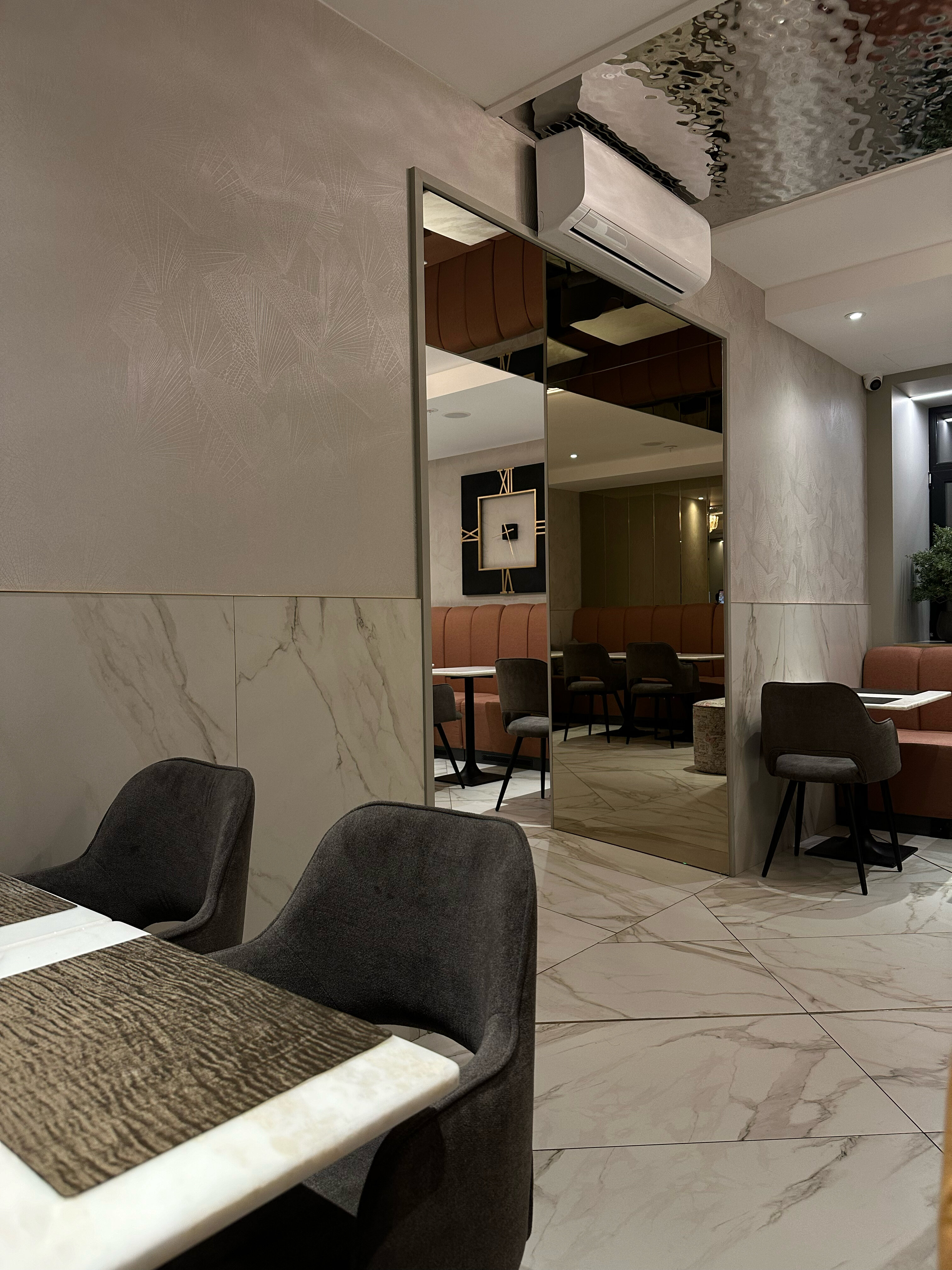 Фото Марипоса