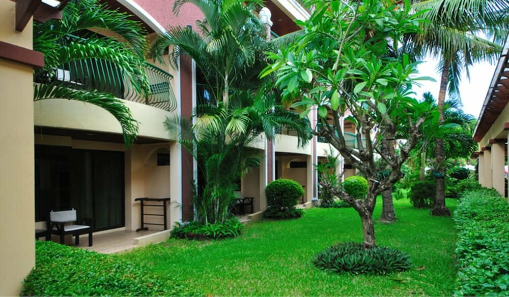 Фото Karon Sea Sands