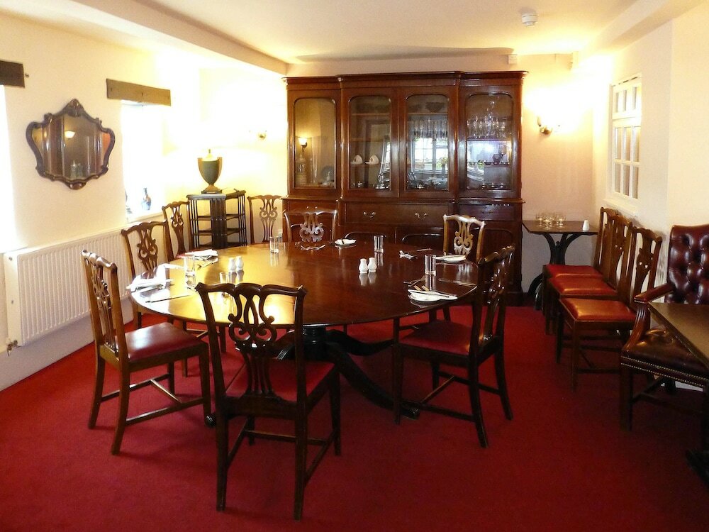 Фото The Peacock Country Inn