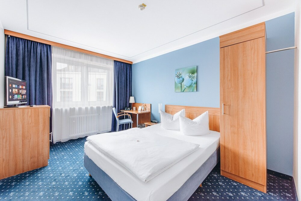 Фото Hotel Isartor